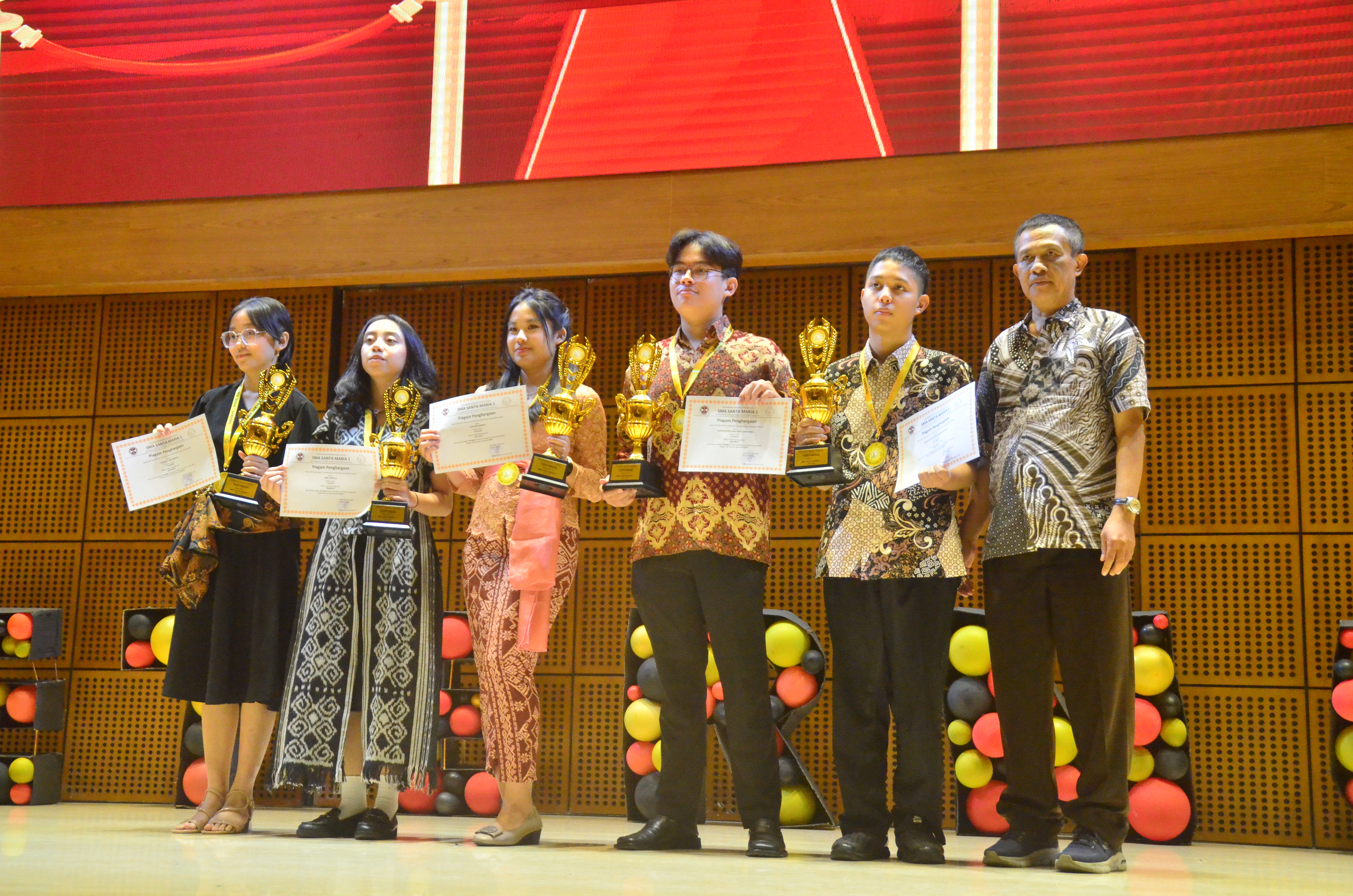 Peraih Nilai Ijazah Tertinggi